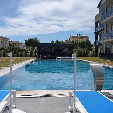 Sleeps 7, Luxury With Shared Pool - Awz 241 Apartman *